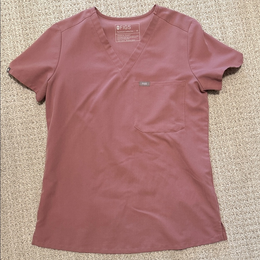 Figs Dusty Rose Short Sleeve Top
